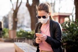 Târâtă cu mașina prin București, după ce și-a pus telefonul mobil la vânzare