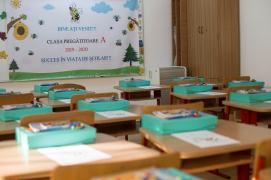 Părinții vor primi bani în perioada suspendării cursurilor într-o şcoală