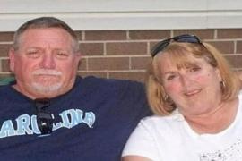 Doi soți au murit de coronavirus la 4 minute distanță, ținându-se de mână, în Statele Unite