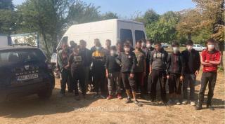 Șoferul sârb urma să încaseze câte 100 sau 200 de euro de la fiecare migrant sirian în parte