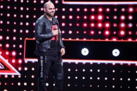 Alex Mica în platoul XFactor