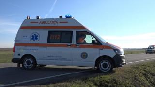 Un bebeluș de 1 an a murit într-un impact frontal, la Hășdău. Bunica sa îl ținea în brațe