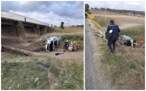 Microbuz prăbușit de pe un pod, la Ungheni. Șoferul a murit