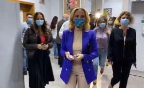 Gabriela Firea, vot la prima oră de la deschiderea urnelor