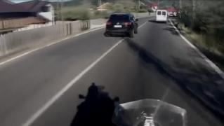 Ministrul Lucian Bode dormea când a făcut accident, susține Raluca Turcan