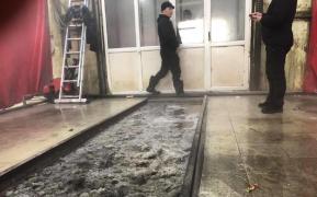 Un şofer aproape că s-a înecat într-o spălătorie auto din Rusia: "Nu a fost ușor să ies, experiența ca scafandru m-a ajutat"