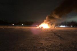 După prăbuşirea elicopterului a izbucnit un incendiu de vegetaţie