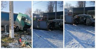 Trei persoane aflate într-o maşină au murit în accidentul din Iaşi