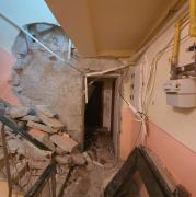 O centrală termică a explodat într-un bloc din Medgidia. Sunt patru victime, întreaga scară a fost evacuată