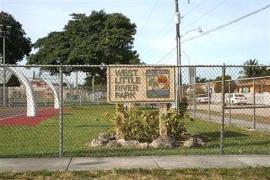 Se presupune că doi atacatori au deschis focul asupra grupului de tineri