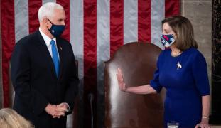 Mike Pence și Nancy Pelosi