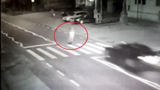 Clujean lovit în plin și aruncat în aer, pe trecerea de pietoni. Momentul impactului a fost filmat