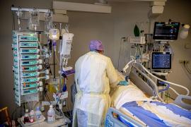 Doar trei paturi ATI libere pentru pacienţii COVID în întreaga ţară. În Bucureşti mai sunt două locuri