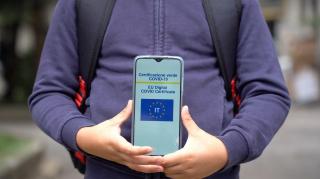 Italia şi-a atins obiectivul de vaccinare cu schemă completă a 80% din populaţia cu vârsta de cel puţin 12 ani