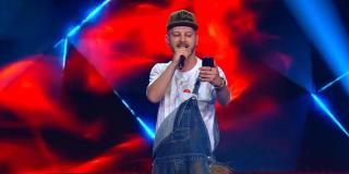 Chester, concurent iUmor