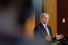 Dacian Cioloş speră să obţină susţinerea parlamentului pentru un guvern monocrom USR