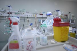 Doar 11 paturi libere la terapie intensivă pentru bolnavii de Covid în toată țara. În București nu mai este niciun loc