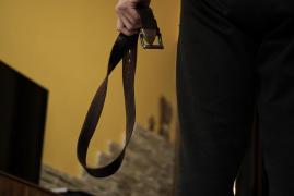 Adolescenta a fost abuzată de familie în repetate rânduri