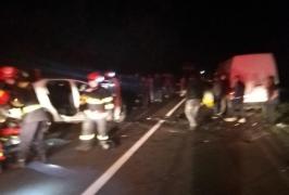 Tânără din Spania, moartă pe Valea Oltului. Mașina fetei s-a izbit violent cu o dubiță la Câineni, în Vâlcea