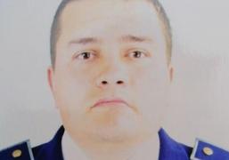 Lacrimi de durere pentru Sergiu, poliţistul din Huşi găsit mort în casă. Va fi condus pe ultimul drum doar de colegi, pentru că ambii părinţi sunt internaţi în spital