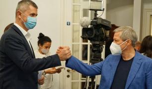 USR PLUS și-a ales noua conducere şi şi-a schimbat numele în USR: Echipa Barna a obținut majoritatea în Biroul Național