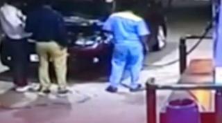 Explozie într-o benzinărie surprinsă de o cameră de supraveghere. Totul se putea transforma într-o tragedie, în India