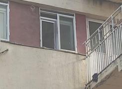 Cu cagule la spital în miez de noapte! Panică la Spitalul de Urgenţă din Paşcani, după ce patru persoane au intrat în unitatea medicală pe scara de incendiu