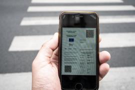 A apărut un nou tip de înşelăciune: Certificate verzi false scoase la vânzare