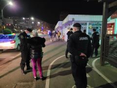 Trei femei din Reșița, care ar fi trebuit să fie în carantină, prinse de jandarmi după ce s-au luat la ceartă în autobuz