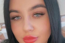 Şi-a înjunghiat cea mai bună prietenă de 18 ori pentru că a făcut-o oribilă chiar în casa femeii din Liverpool