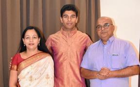 Un indian a construit o replică a Taj Mahal-ului pentru a-i arăta soției cât de mult o iubește: "A cerut doar o sală pentru a medita"