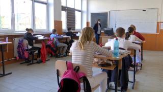 Ministrul Educației: Prag de vaccinare de 60% pentru ca elevii să revină în clase | Lista școlilor din Bucureşti și 17 județe