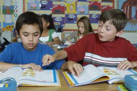 DOCUMENT. Cum începe şcoala de luni. Prezenţă fizică doar dacă există un procent de minimum 60 % din personal vaccinat