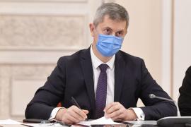 Reacţia lui Dan Barna, după ce liberalii au votat începerea negocierilor cu PSD pentru formarea Guvernului. "O decizie păcătoasă"