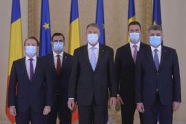 Premierul Nicolae Ciuca alaturi de ministrii cabinetului rezultat in urma negocierilor dintre PSD, PNL si UDMR, a depus juramantul in prezenta presedintelui Klaus Iohannis