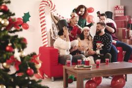 Petrecerile de Crăciun şi Revelion, permise în ciuda Omicron. Recomandarea lui Valeriu Gheorghiţă pentru a limita riscurile