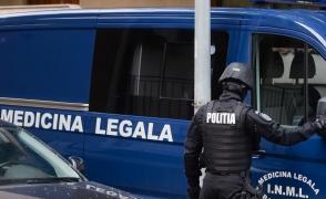 Mamă omorâtă de fiu la Petriș, în Arad. Tânărul a sugrumat-o și a lovit-o cu pumnii în cap până a lăsat-o fără viață