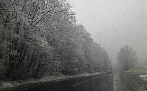 Alertă meteo de vreme severă în toată țara. Poi, lapoviță și ninsori până sâmbătă