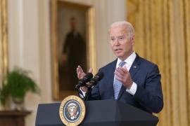 Administraţia Biden vrea să le ofere oamenilor teste gratuite pentru a combate răspândirea variantei Omicron