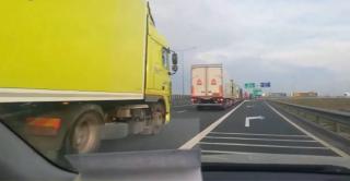 Camioanele au interzis să circule trei zile, de vineri până duminică, pe ambele sensuri de mers ale DN7
