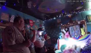 Cauza morţii unui lider de cult din SUA care "vorbea cu îngerii". Trupul, fără ochi, era înfăşurat în luminiţe de Crăciun