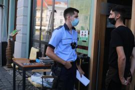 "De față cu mumă-ta și cu tac-tu, îți tai capu’!" Poliţist din Mehedinţi, ameninţat cu moartea de un patron de restaurant, după ce a oprit o petrecere