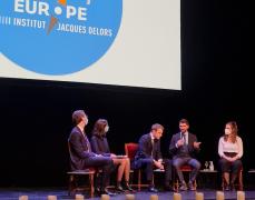 Un tânăr român l-a pus în dificultate pe Emmanuel Macron, la o dezbatere publică