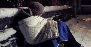 Ieșean găsit în casă cu o temperatură a corpului de numai 21,4 grade. A fost încălzit de medici, dar a murit la spital