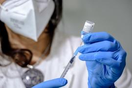 Cu aproximativ 30% mai puţine doze de vaccin decât era estimat, spun oficialii UE