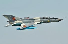 Probleme la aterizare pentru o aeronavă MiG-21 Lancer, la Câmpia Turzii