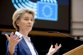 Ursula von der Leyen respinge criticile cu privire la strategia de vaccinare anti-Covid