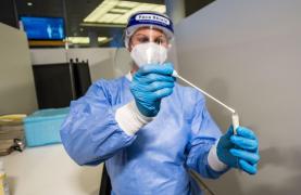 Japonia cere Chinei să oprească testele rectale pentru Covid, la cetățenii japonezi: "Le provoacă o mare durere psihologică"