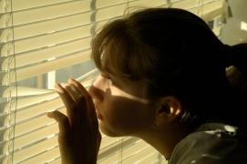 Copilă batjocorită şi lăsată însărcinată de propriul unchi, în Iaşi. Bărbatul a fost arestat