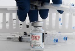 Moderna a început teste pentru un nou vaccin împotriva COVID-19. Anunţul făcut de compania americană